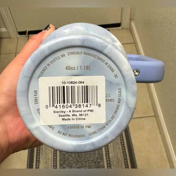 Stanley 40oz The FlowState Quencher H2.0 Tumbler : Ocean Tie Dye - Picture 6 of 6